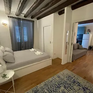 tortona-street-milano-fashion-and-art-district.italymilanhotels.net/
